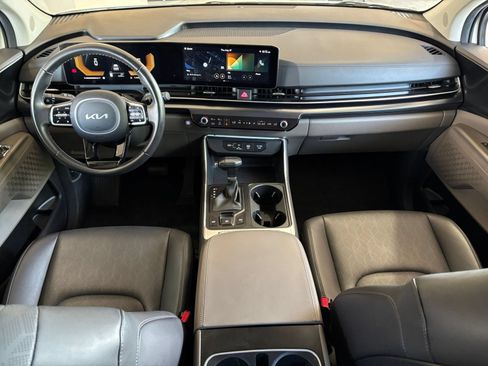 Used 2026 Kia Carnival FWD image 31
