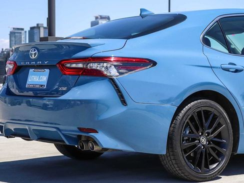 Used 2024 Toyota Camry XSE FWD image 9