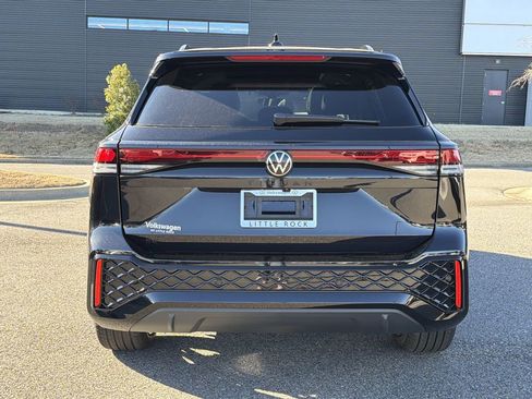 New 2026 Volkswagen Tiguan SE R-Line image 4