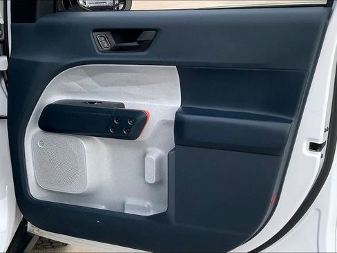 Used 2024 Ford Maverick XLT image 22