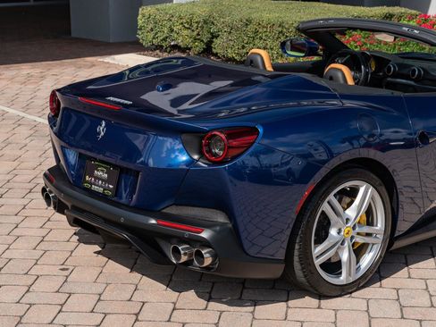 Used 2019 Ferrari Portofino image 3