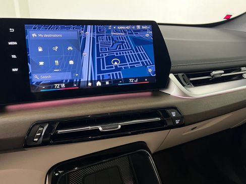 Used 2025 BMW X1 xDrive28i w/ Premium Package image 30