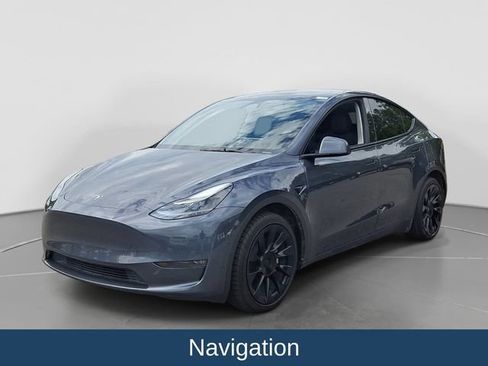 Used 2023 Tesla Model Y Long Range AWD/4WD image 4