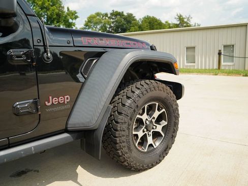 Used 2020 Jeep Wrangler Unlimited Rubicon w/ LED Lighting Group AWD/4WD image 18