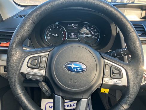 Used 2017 Subaru Forester 2.5i Premium image 18
