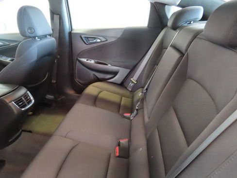 Used 2023 Chevrolet Malibu LT FWD image 28