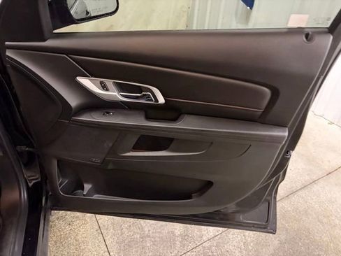 Used 2017 GMC Terrain SLE w/ Convenience Package image 23