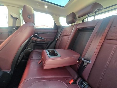 Used 2021 Land Rover Range Rover Evoque SE image 18