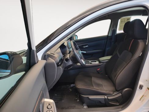 Used 2020 Nissan Sentra SR w/ Electronics Package FWD image 22