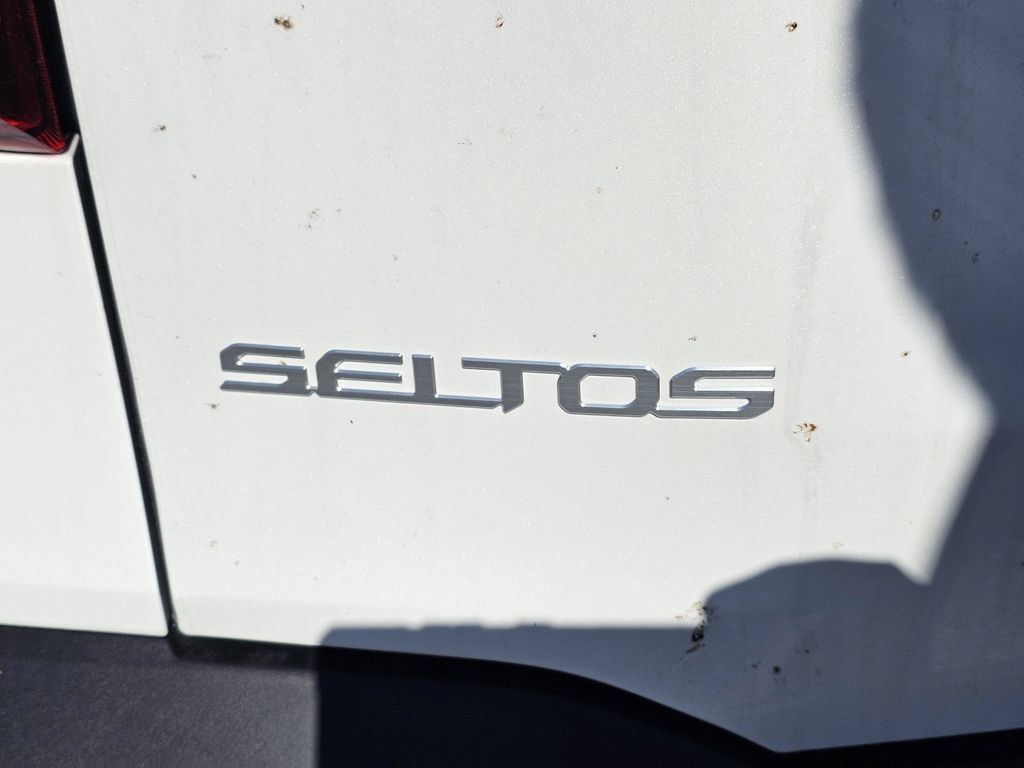 Used 2026 Kia Seltos EX w/ EX Sunroof Package FWD image 10