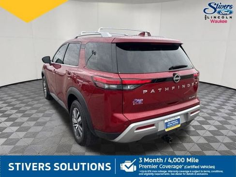 Used 2023 Nissan Pathfinder SL AWD/4WD image 9