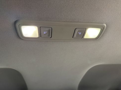 Used 2015 Chevrolet Silverado 1500 LT image 20