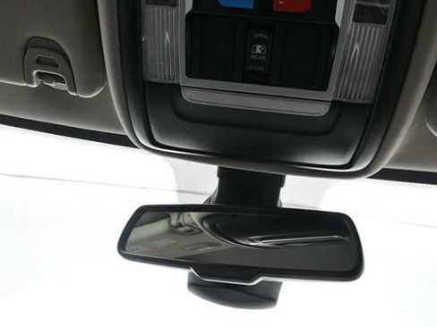 Used 2024 RAM 2500 Laramie AWD/4WD image 25
