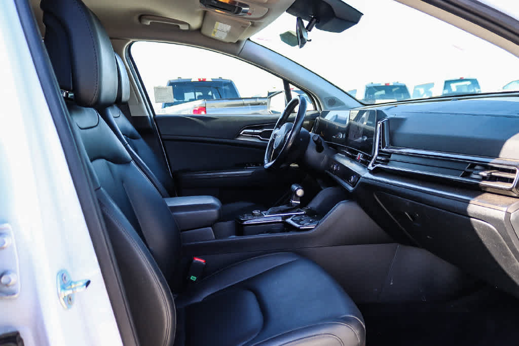 Used 2024 Kia Sportage EX FWD image 15