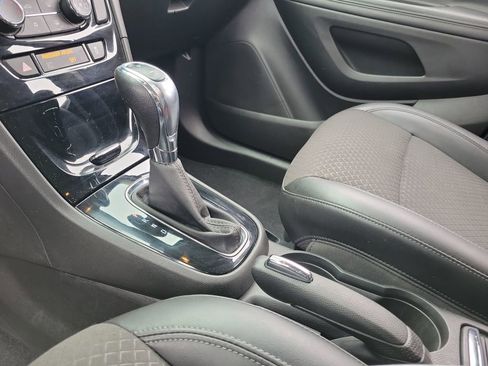 Used 2018 Buick Encore Preferred image 29