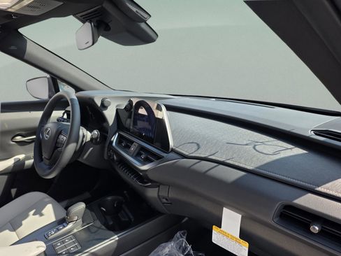 New 2026 Lexus UX 300h FWD image 23
