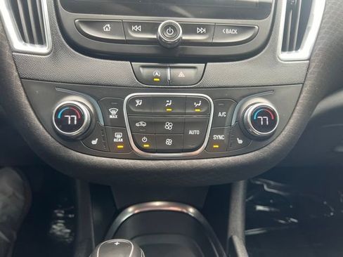 Used 2020 Chevrolet Malibu LT image 15