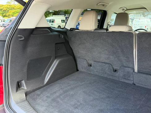 Used 2019 Ford Escape Titanium FWD image 25