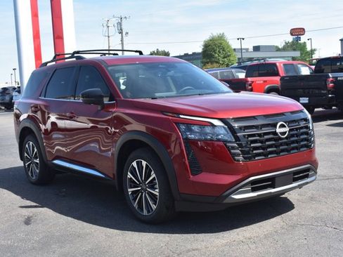 New 2026 Nissan Pathfinder Platinum AWD/4WD image 3