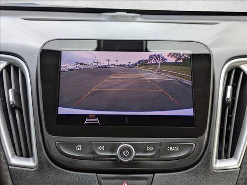 Used 2019 Chevrolet Malibu LS image 14