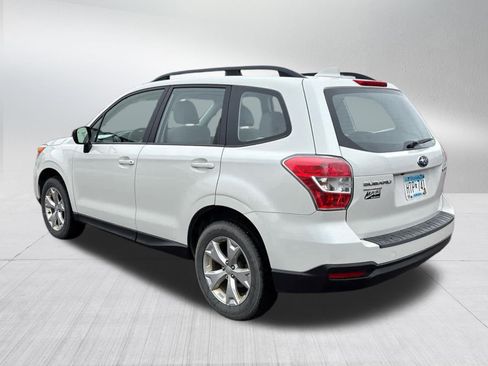 Used 2016 Subaru Forester 2.5i w/ Popular Package #2 AWD/4WD image 4