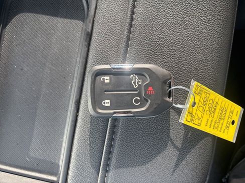 Used 2022 Chevrolet Silverado 1500 RST image 33