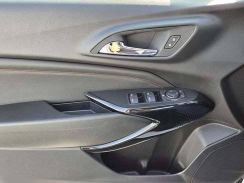 New 2026 Chevrolet Trax RS image 12