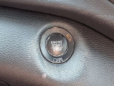 Used 2020 Jeep Cherokee High Altitude AWD/4WD image 19