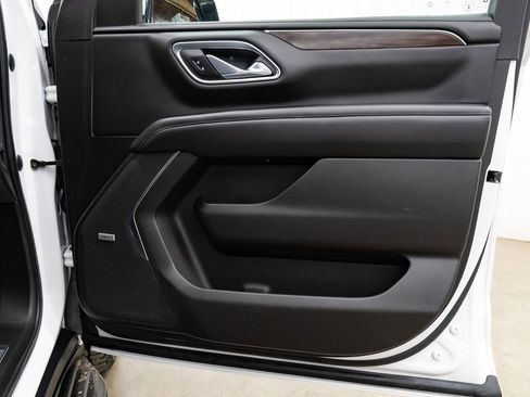 Used 2021 Chevrolet Tahoe LT AWD/4WD image 30