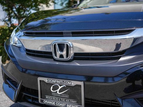 Used 2018 Honda Civic EX-L image 5