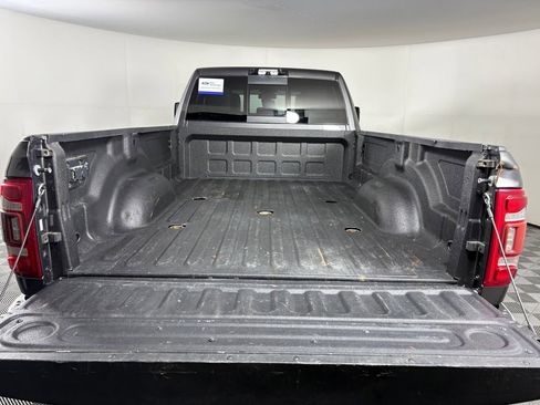 Used 2024 RAM 3500 Laramie w/ Towing Technology Group image 31