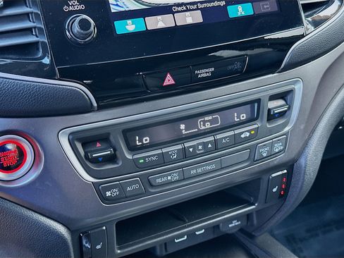 Used 2025 Honda Passport EX-L image 13