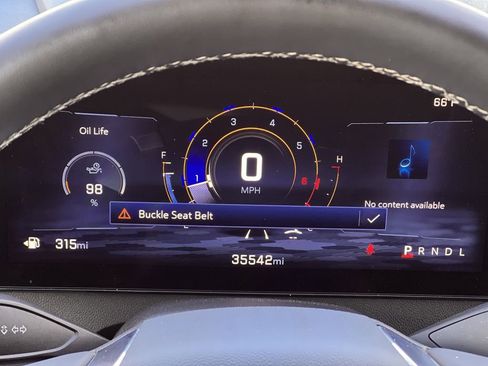 Used 2025 Chevrolet Traverse LT image 20