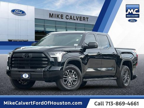 Used 2025 Toyota Tundra SR5 w/ SX Package RWD image 1