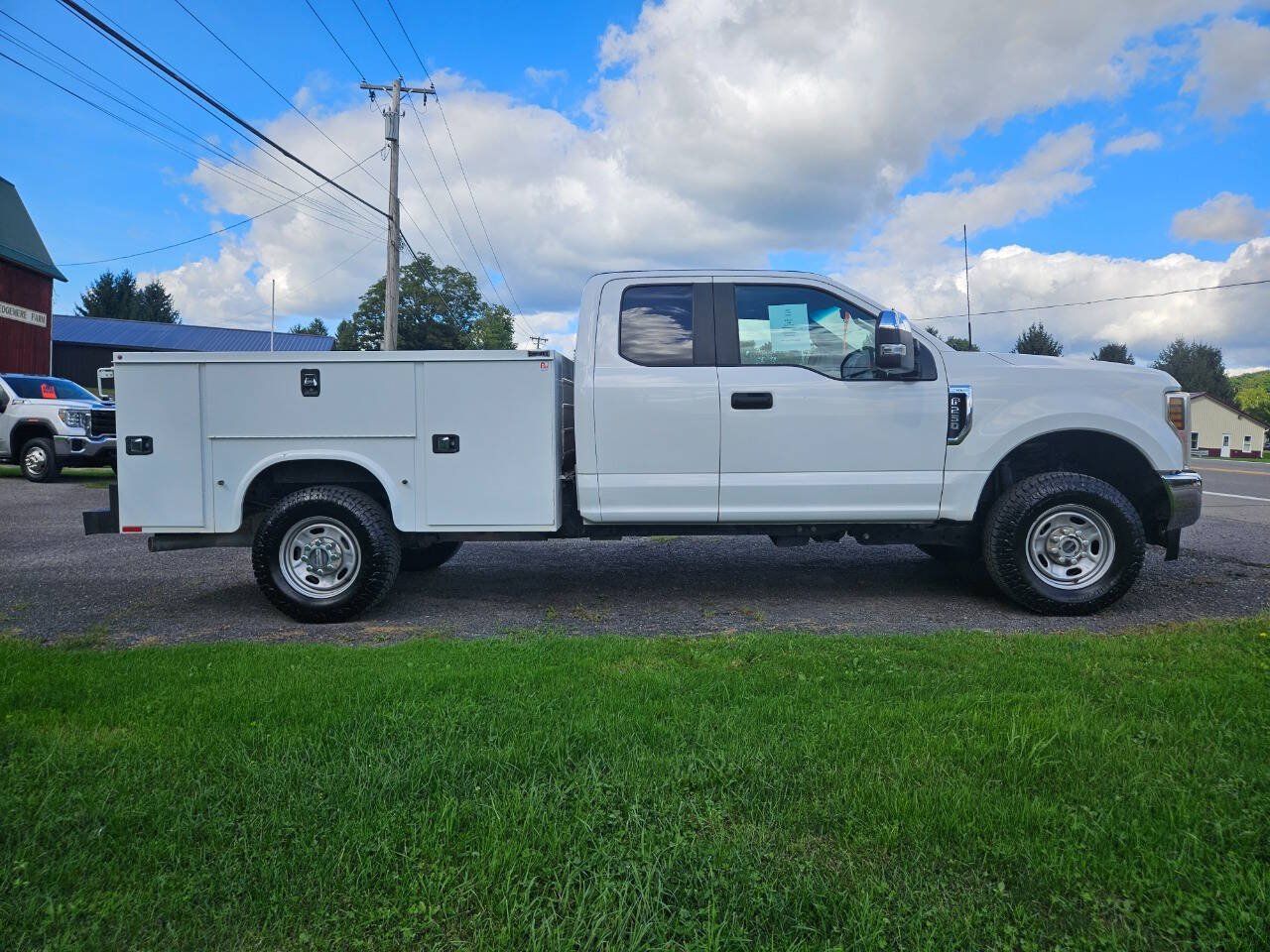 Used 2019 Ford F250 XL w/ XL Value Package AWD/4WD image 4