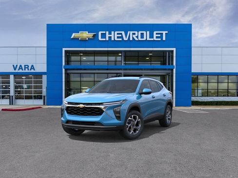 New 2026 Chevrolet Trax LT w/ LT Convenience Package FWD image 8