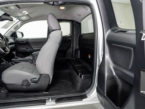 Used 2022 Toyota Tacoma SR RWD image 9