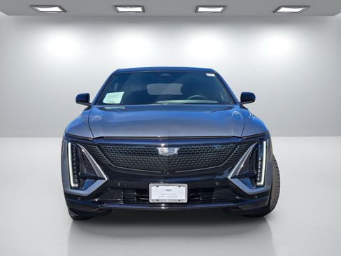 Certified 2025 Cadillac Lyriq Sport AWD/4WD image 2