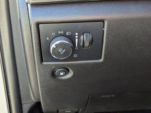 Used 2021 Jeep Grand Cherokee Laredo X image 18