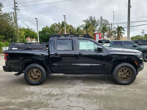 New 2025 Nissan Frontier SV w/ SV Convenience Package image 8
