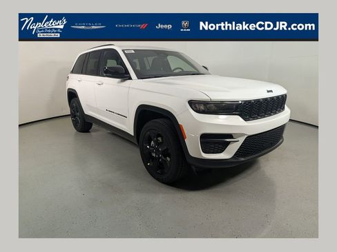 New 2025 Jeep Grand Cherokee Altitude image 1