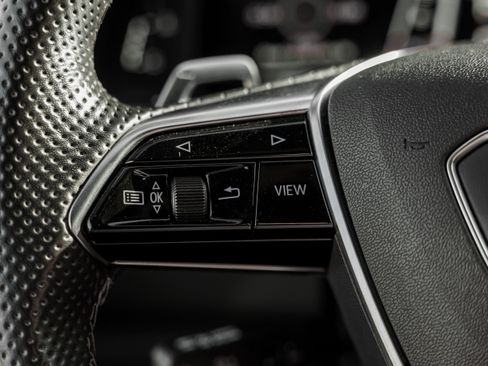 Used 2022 Audi RS 7 Sportback w/ Black Optic Package image 18