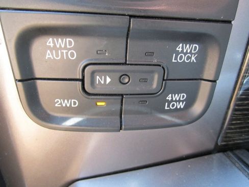 Used 2016 RAM 1500 Limited AWD/4WD image 18