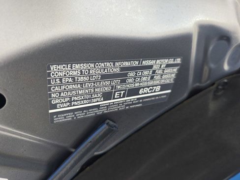 Used 2023 Nissan Rogue SV image 44