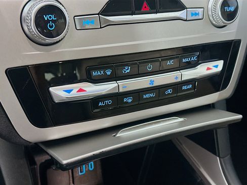 Used 2020 Ford Explorer 2WD w/ Class III Trailer Tow Package image 23