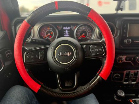 Used 2019 Jeep Wrangler Unlimited Sport S AWD/4WD image 11