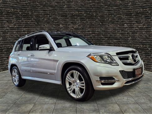 Used 2014 Mercedes-Benz GLK 350 4MATIC image 1