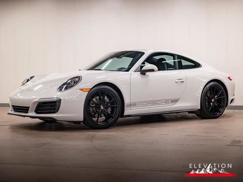 Used 2019 Porsche 911 Carrera 4 AWD/4WD image 1