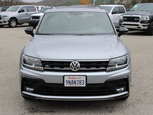 Used 2021 Volkswagen Tiguan SE R-Line image 2