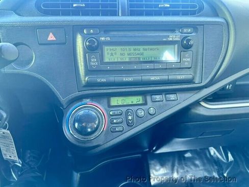 Used 2014 Toyota Prius C Two image 25